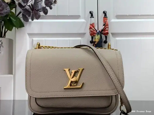 AAA Replica Ru VUITTON PM CHAIN LOUIS LOCKME 0604